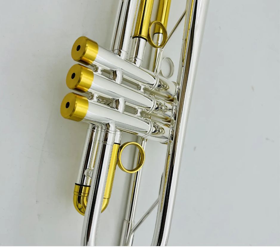 Verkliga bilder bb melodi trumpet sliver pläterad mässing professionell mässing instrument med ärende tillbehör gratis frakt