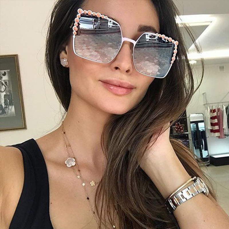 Luxury Sunglasses Pearl Decoration Women Fashion Shades Uv400 Lady's Vintage Designer sunglasses