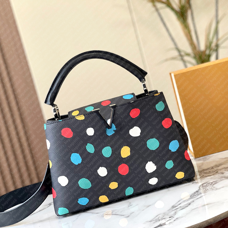 Designväskor högkvalitativa tygpåsar polka dot mönster lyxiga kvinnor handväskor mode axelväskor topphandtag crossbody väskor äkta läder koppling väskor röd väska dam