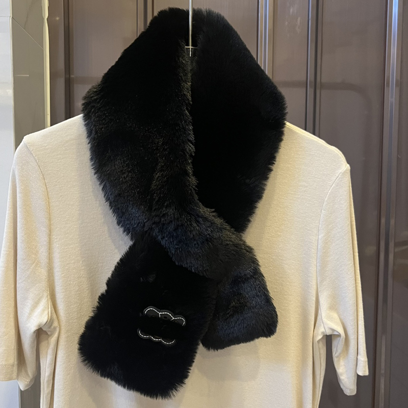 Fashion designer's winter scarf fiber fur super warm advanced belt buckle non-hair removal 3-color choice bib scarf