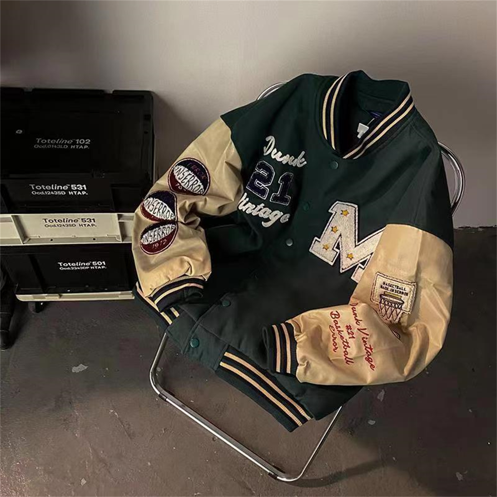 Mode kvinnors jacka bokstav tryck dubbel gängade baseballjackor varsity kappa kvinnor beskurna lapptäcke par jacka tjock streetwear svettrock