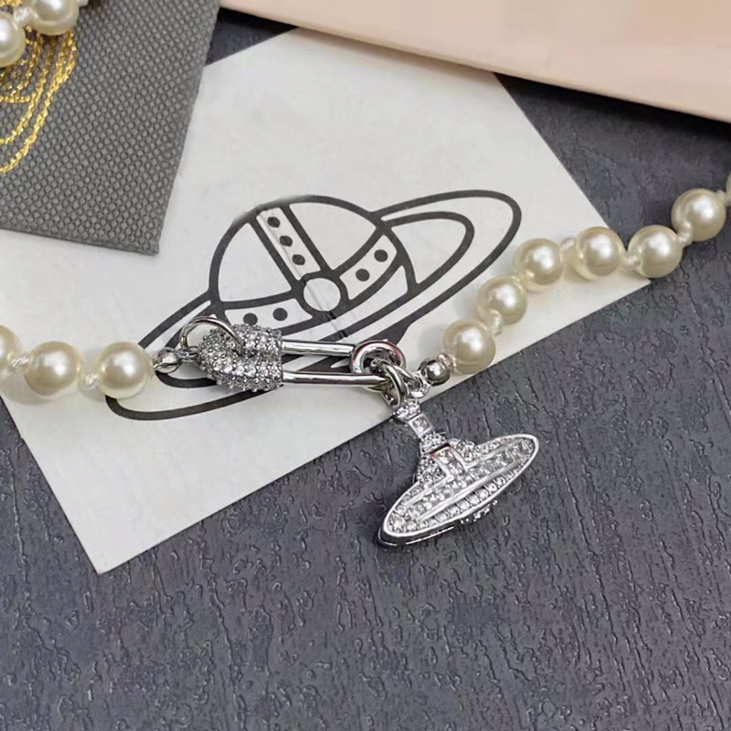 Collana con pendente Premium Pin Perla Saturno Designer Argento sterling 925 con diamante pieno Pianeta Girocollo Catena con clavicola regalo di gioielli da donna