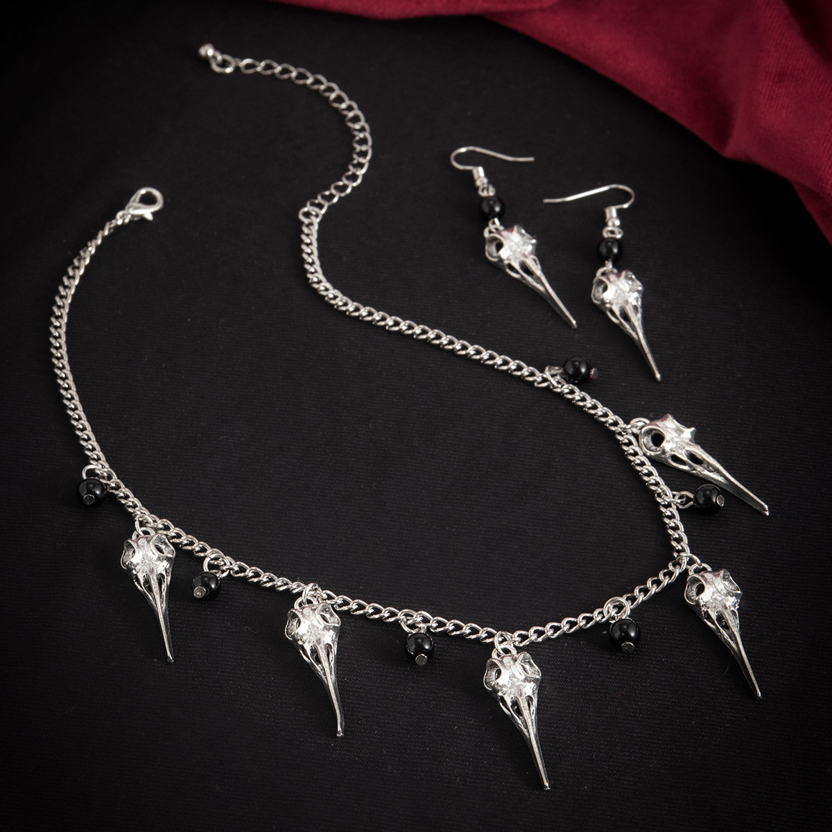Halloween Punk Pointy Mouth Ghost Skeleton Necklace Exaggerated Metal Tassel Neck chain