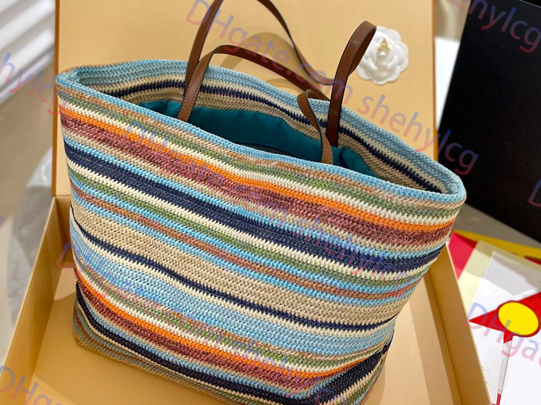 Topp märkesdesigner Straw Bags Summer Beach Travel Shopping Påsar Korg ihålig ut vävda bokstäver axelväskor varmt kapacitet läderhandtag casual semester totes