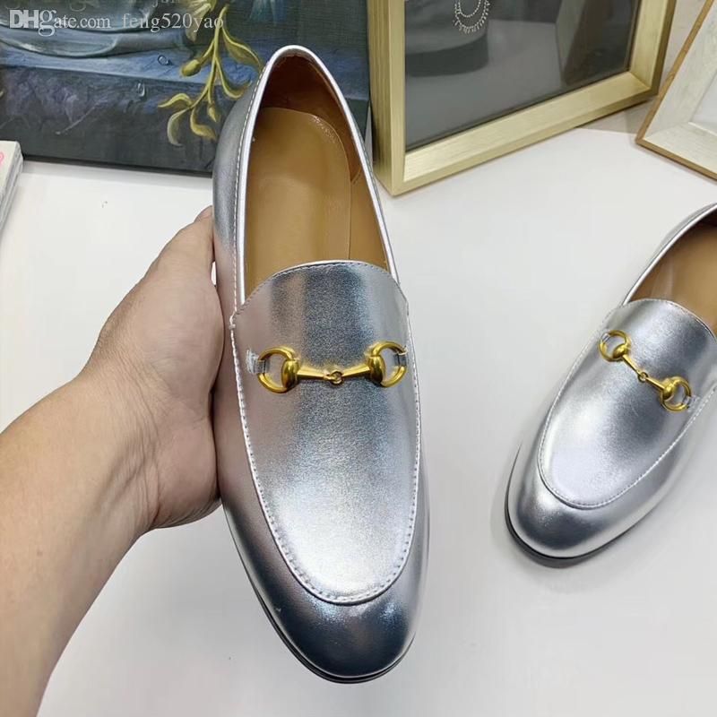 Women Classic Women Flat Designer Shoes 100 ٪ Authentic Cowwhide Metal Buckle Lady Leather Letter Leather Moleges Princetown Men Troms