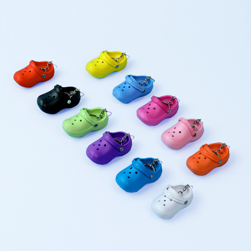 Porte-clés multicolore de style mini chaussures, pantoufles mignonnes, porte-clés de dessin animé, pendentif de sac créatif, porte-clés de voiture de mode, pendentif de téléphone, ornement de voiture