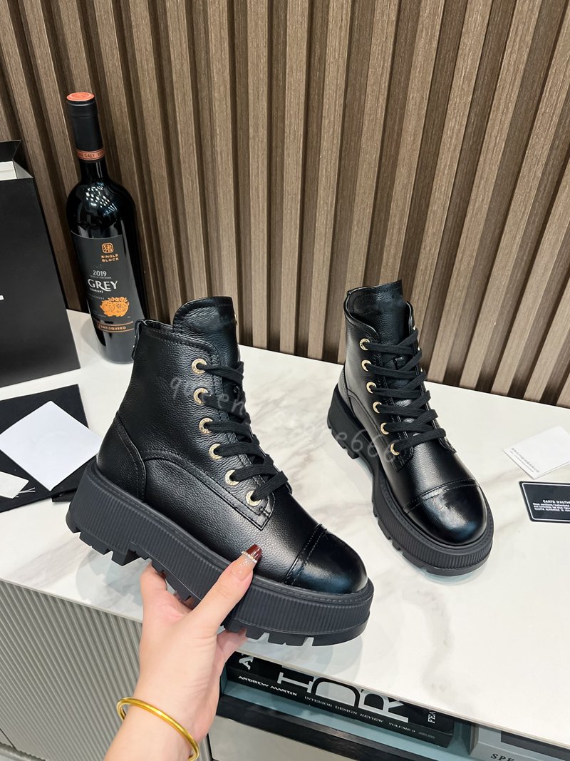 European station 2023 new first layer cowhide high top shoes tied round head thick sole casual fashion shoes tide Martin boots