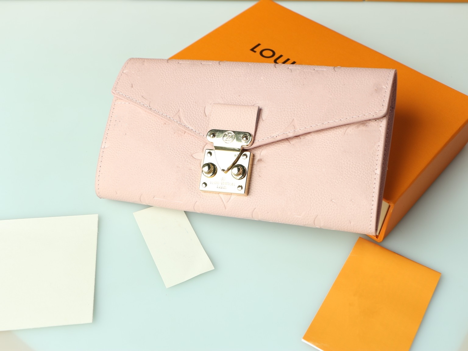 Borse di lusso Portafogli lunghi da donna Portafogli classici con lettera in rilievo Borse carte Fibbia in metallo Portafogli multipli Pochette da donna di marca Portamonete Portamonete con cerniera Portafogli Pokcet