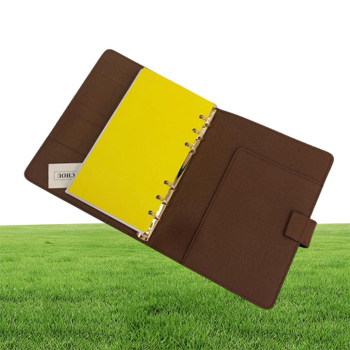Designer19cm125cm Agenda Remarque Livre de notes Couverture de couverture en cuir en cuir avec sac à poussière et facture cartes notes Style Gold Rin7908859
