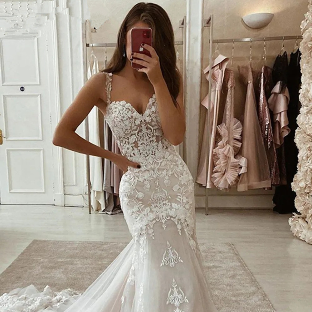 Spaghetti Straps Wedding Dress V-Neck Lace Appliques New Sexy Mermaid Bride Gown Backless Court Train Vestidos De Noiva