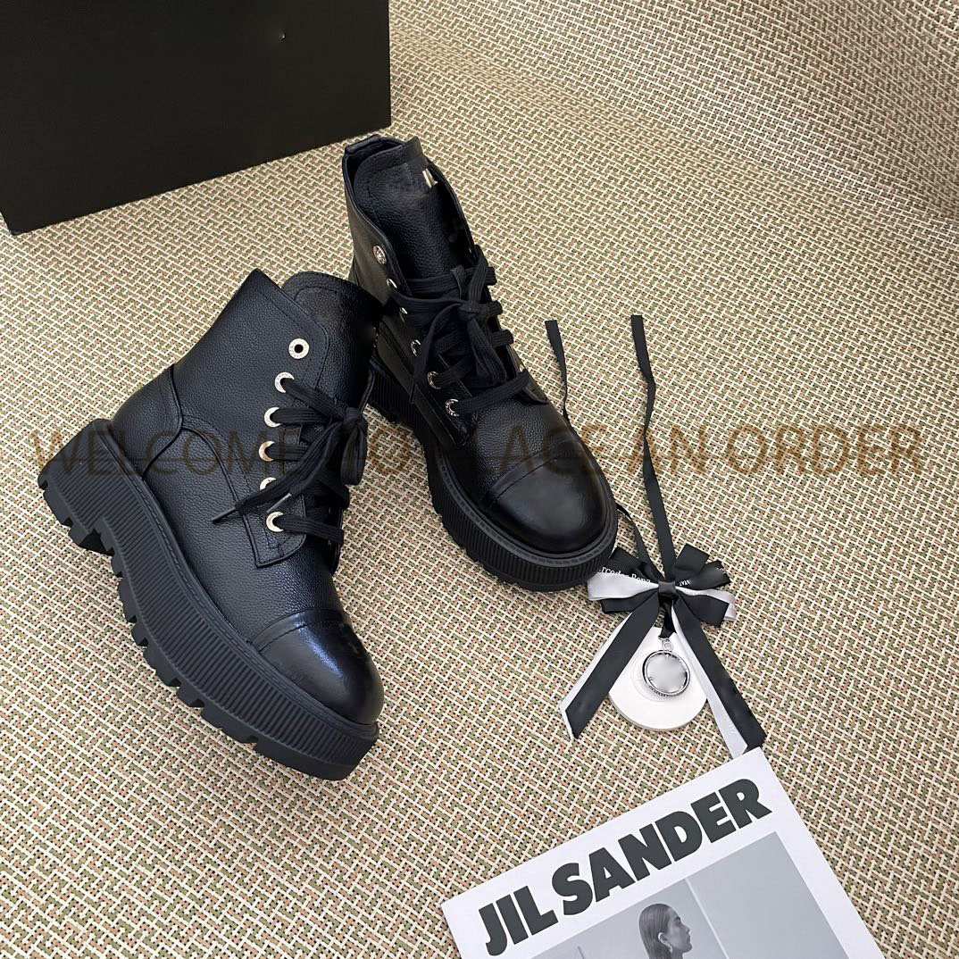 Designer Boots Women Thick Sole Martin Boots Fashion Luxury Brand Genuine Leather Best Quality Classic Lace Up Brand Casual Outdoor Chelsea Boots