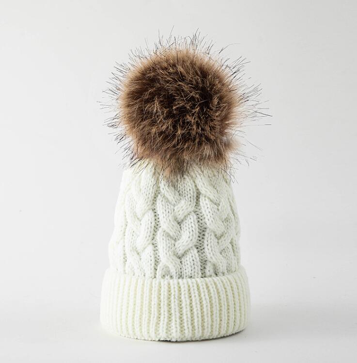 Bébé oreillettes chapeaux tricoté Pom Pom Beanie enfants chapeau d'hiver pour les enfants DF292