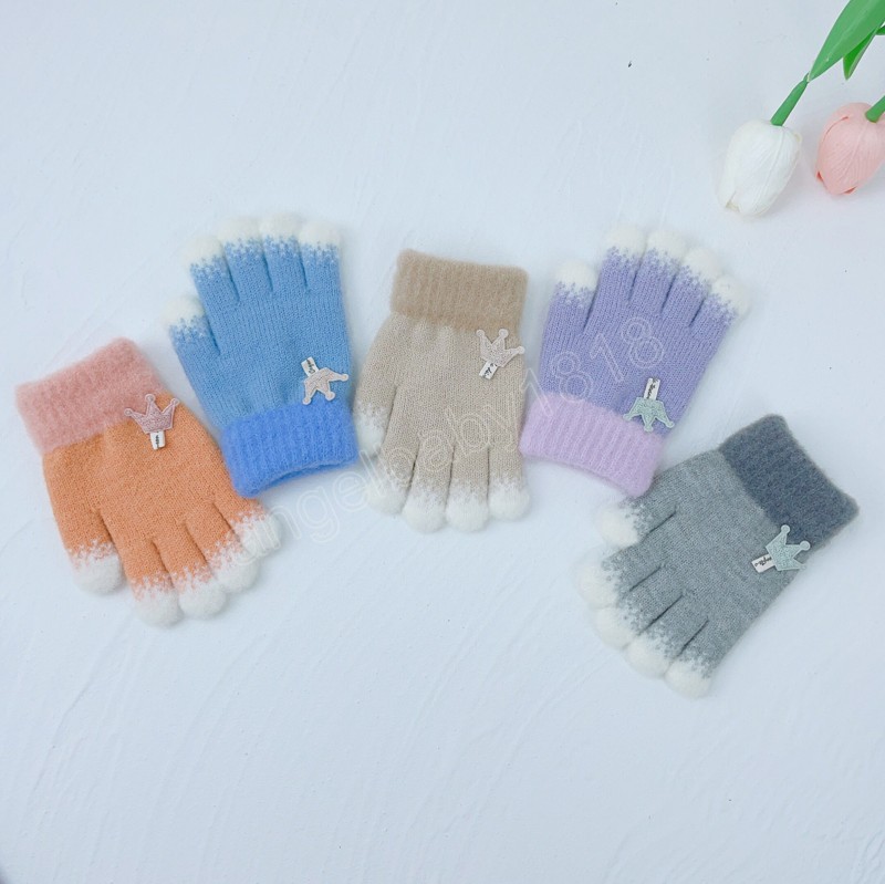 Nuevos guantes bonitos de invierno para bebé, manoplas cálidas tejidas de algodón suave de Color caramelo, guantes con dedos completos para niño y niña de 2 a 5 años