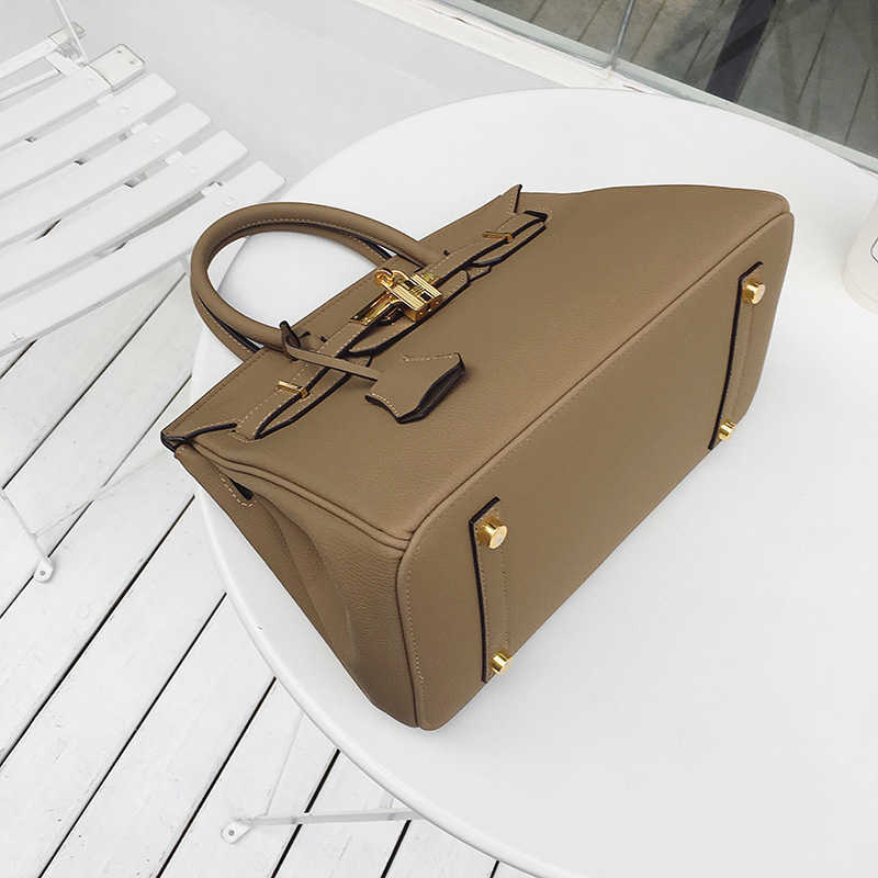 Designer women's handbag 2023 New Fashion Litchi Pattern Handbag Stylish and Versatile One Shoulder Crossbody Casual Women's Bag