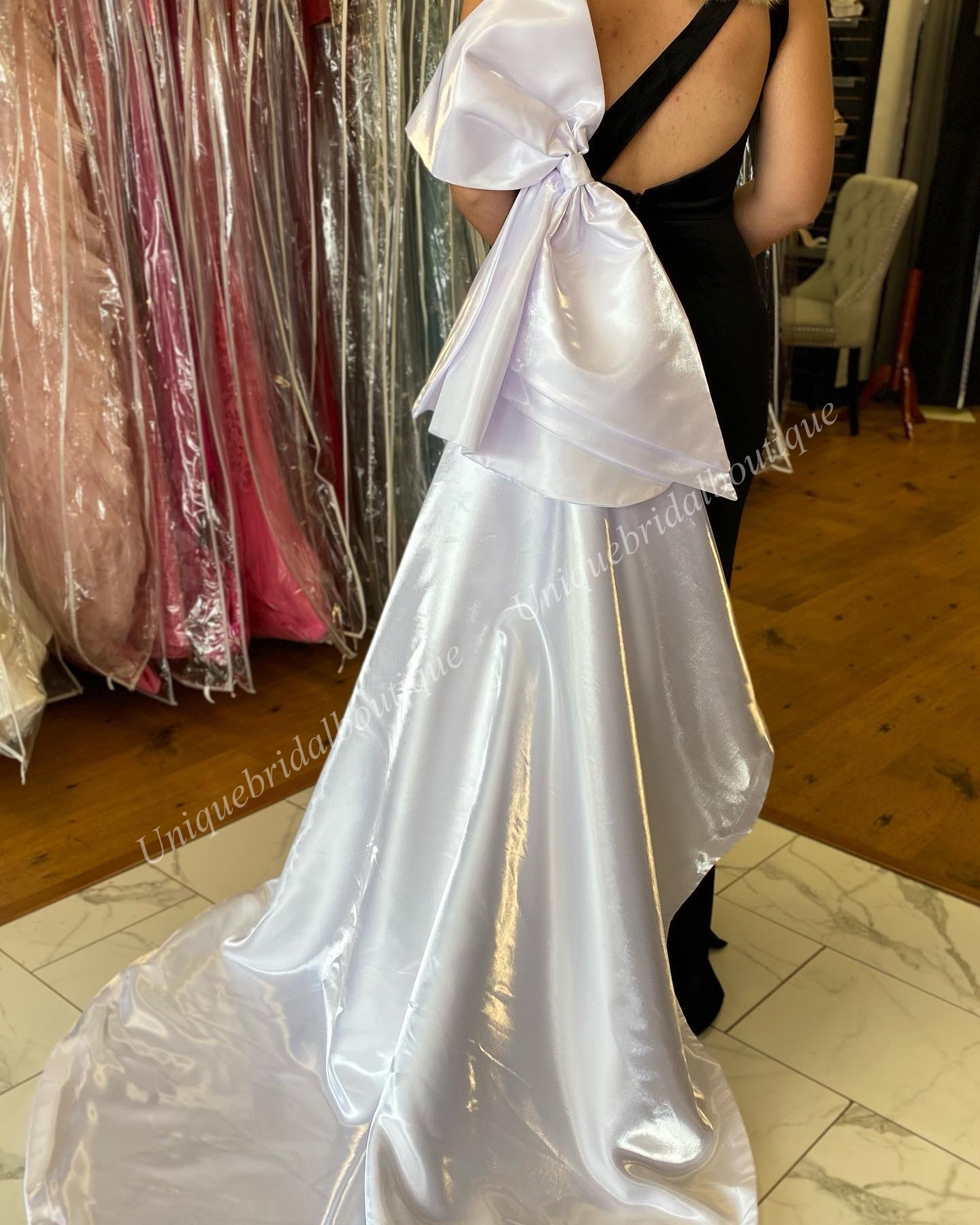 Formelles Abendkleid aus Samt, 2k24, große Schleife, figurbetont, für Damen, Festzug, Abschlussball, Cocktailparty, Saudi-Arabien, roter Teppich, Laufsteg, Drama, Black-Tie-Heimkehr, Gala, hoher Schlitz