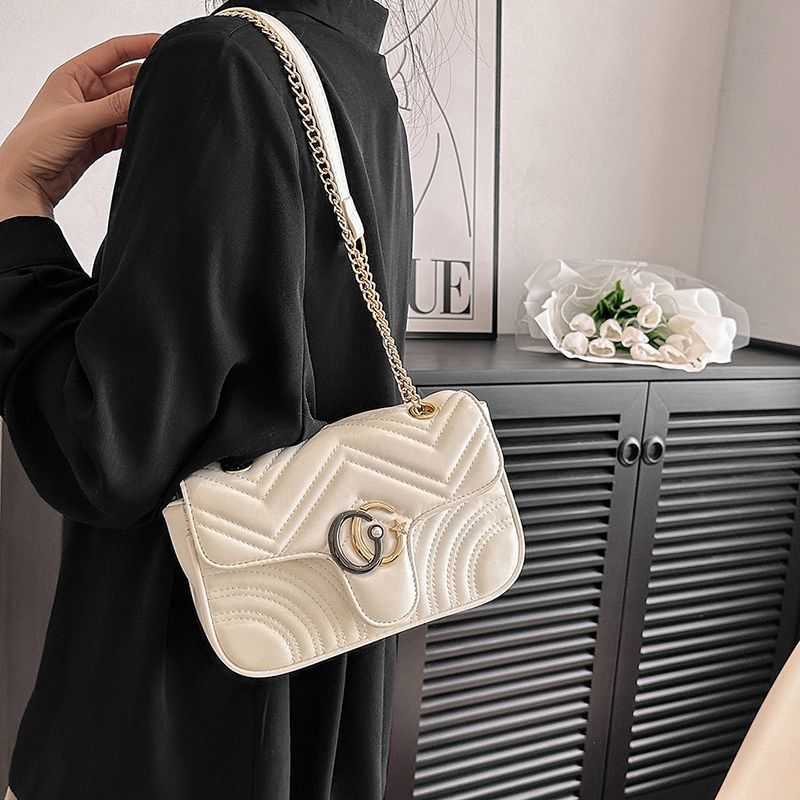 Designer women's handbag Women's bag 2023 new Korean version of ins large-capacity rhombus chain and versatile small square