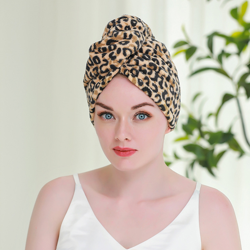 / Hair Séchage serviette Chapeau corail Velvet avec léopard Animal Impression de salle de bain Caponde à capuche Enveloppe de feuille de feuille de séchage rapide