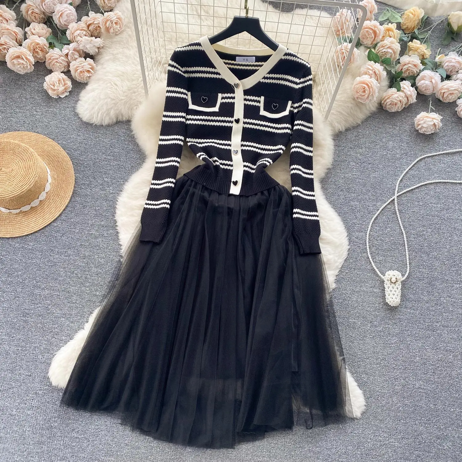 Basic Casual Dresses Autumn Winter Striped Knitted Sweater Dress Runway Women V Neck Long Sleeve Heart Button Elastic Patchwork Mesh Long Dress 2024