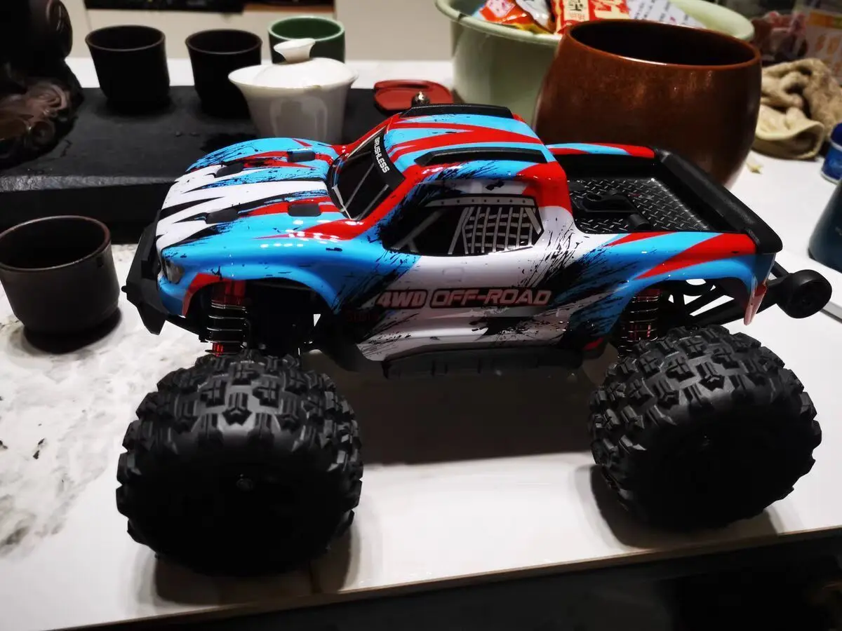 Carro rc sem escova 2.4g 1/14 controle remoto mjx hyper go 14301/14302 captador 4wd veículo off-road de alta velocidade brinquedos para meninos