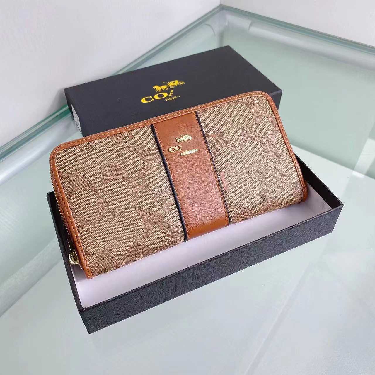 New style long zippered wallet with card holder box and luxury item