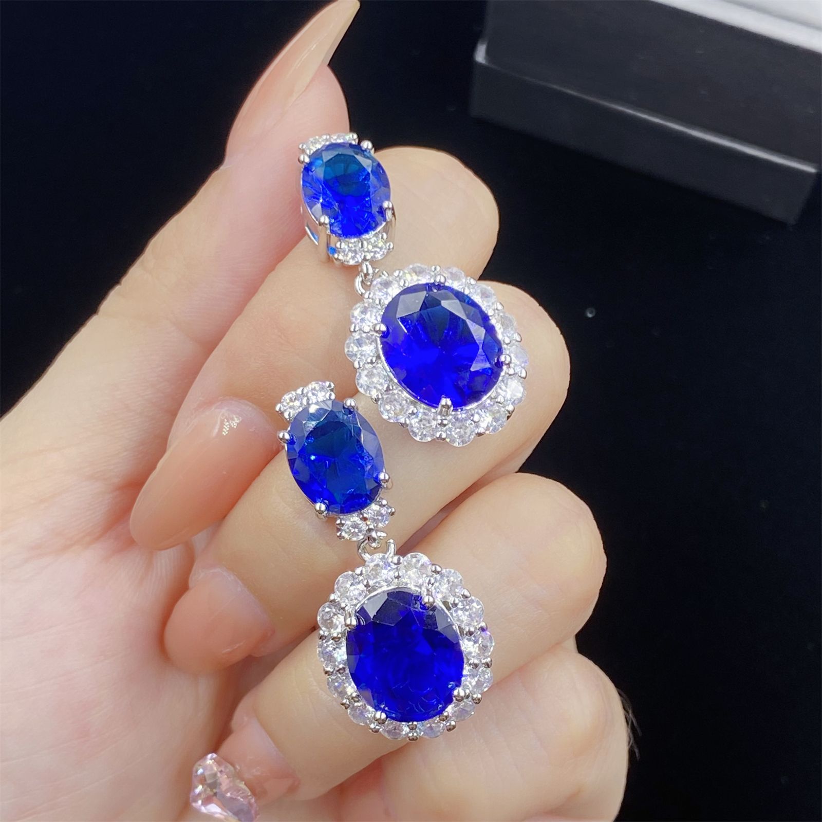 Gioielli da donna Orecchini a perno Simulazione zaffiro blu cristallo zircone orecchini con diamanti tempestati di orecchini stile lungo regalo la fidanzata