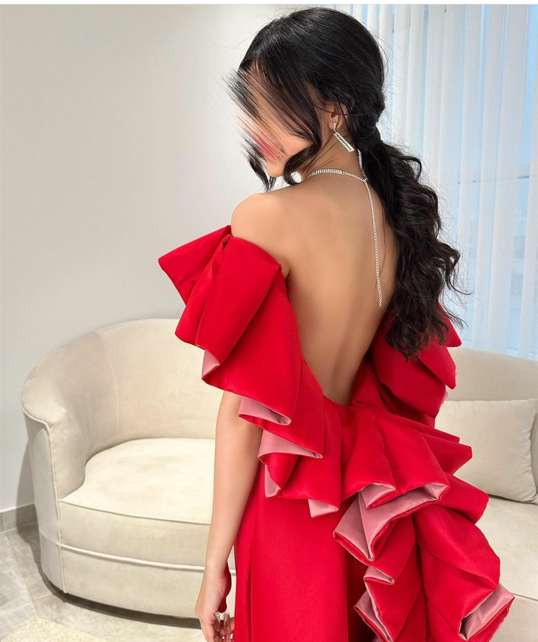 Elegant Long Red Boat Neck Evening Dresses A-Line Sleeveless Ruffled Prom Dresses Floor Length Zipper Back Formal Party Gowns for Women