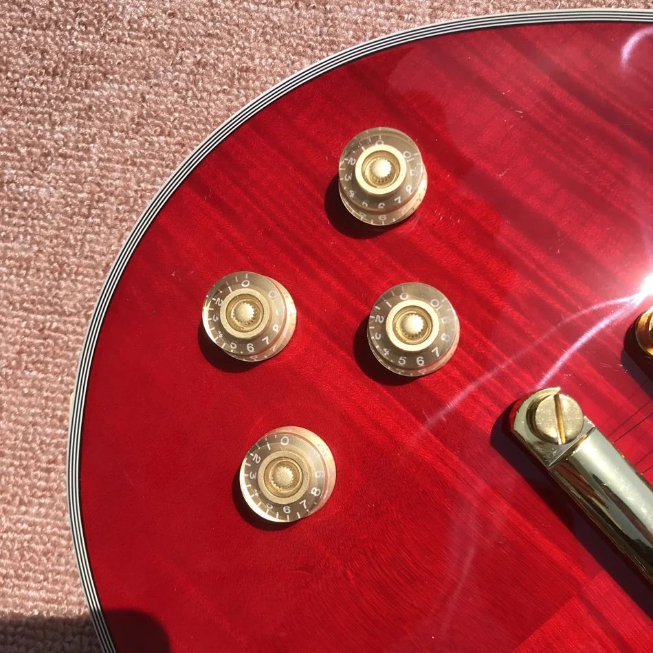 Elektrisk gitarrflamma Maple Top, Left Hand Custom, Transparent Red Color, Rosewood Fingerboard, Gold Hardware