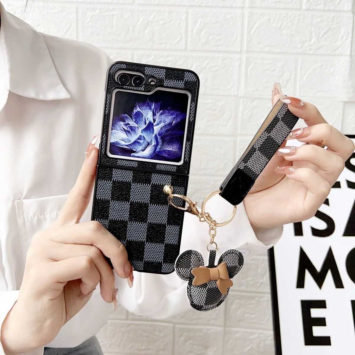 휴대폰 케이스 Samsung Galaxy Z Flip을위한 Plaid PU 가죽 전화 케이스 5 4 3 Zflip3 Zflip4 Zflip5 Case Shell2310/16에 대한 보호 뒷 덮개