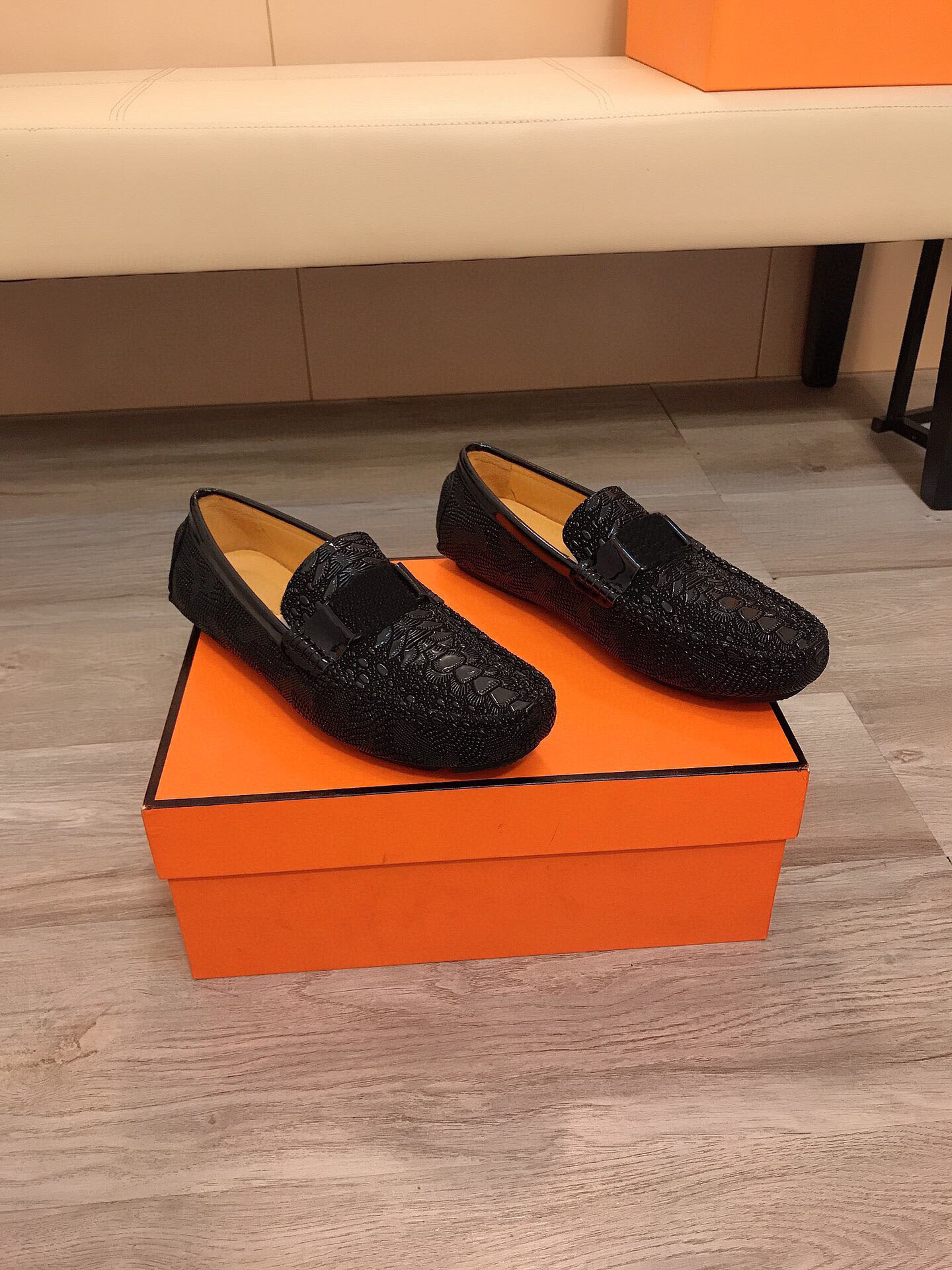 أزياء رجال Slip on Dress Shoes الكلاسيكية Flats Flats حفل زفاف الأحذية العلامة التجارية مصمم الأعمال المتسكعون الحجم 38-44