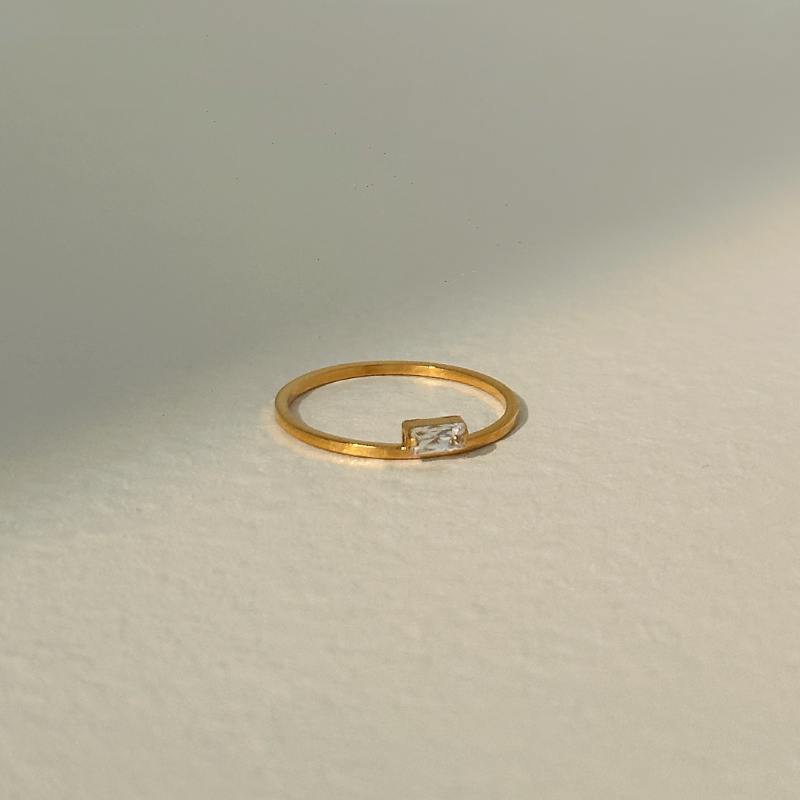 Nieuwe Ins Trendy 18k Pvd vergulde roestvrijstalen minimalistische schattige geometrische witte zirkoon aangepaste ring dames