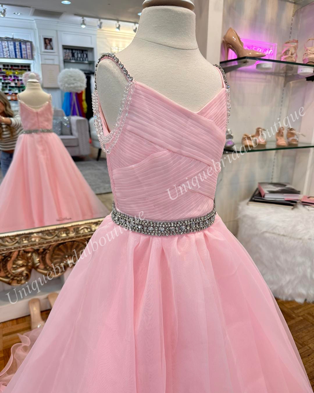 Pink Girl Pageant Dress 2024 Crystal Straps Pleated Organza Little Kid Birthday Formal Cocktail Party Gown Spädbarn Toddler Teens Preteen Tiny Young Junior Miss Child