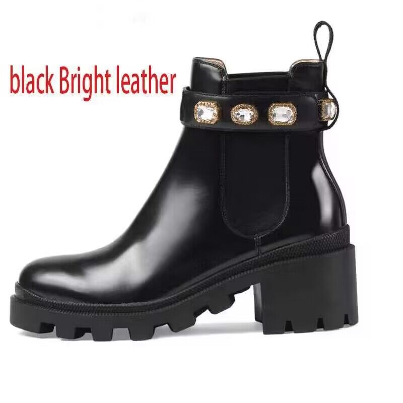 Martin Short Boots 100% Cowhide Belt Buckle Metal Women Shoes Classic Bee Thick Heels Leather Designer High Heeled Fashion Diamond Lady Boot Stor storlek 35-41-42 US5-US10