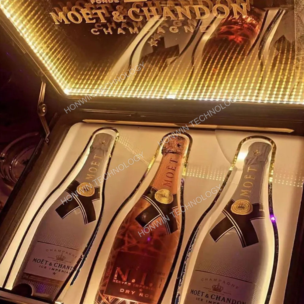 Nightclub LED Luminous Moet Chandon Champagne Bottle Presenter Crown King Glorifier Display VIP Service Neon Sign for Party bar lounge pub