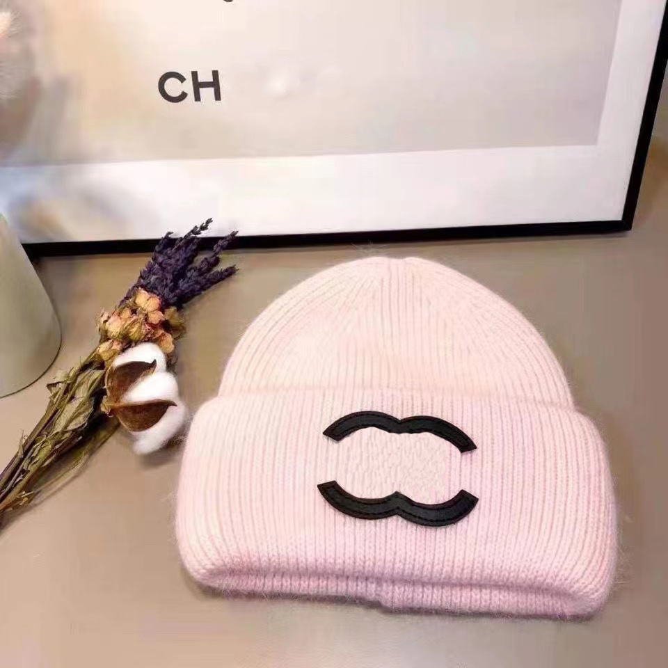 Designer beanie luxury beanie temperament versatile knitted hat warm design hat Christmas gift