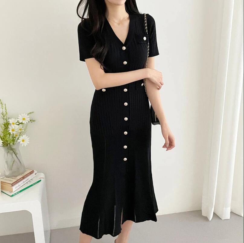 Robe longue tricotée noire pour femmes, Slim, simple boutonnage, col en v, manches courtes, fendue, Vintage, élégante, mode dames