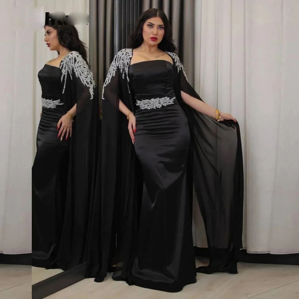 2023 Formalne satynowe sukienki damskie Satynowe sukienki Arabskie Dubaj Cap Applique Black Mermaid Party Suknie