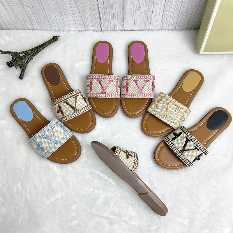 2024Designer Slipper Luxe Femmes Sandales Raphia Brodé Mules Plates Diapositives Noir Marron Pin Vert Rouge Pantoufles D'été Plage Mode Plateforme Sandale Chaussure