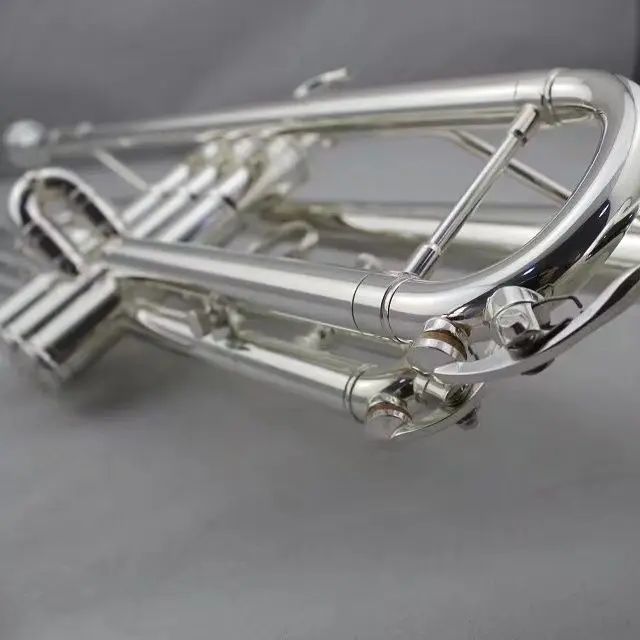 ハイエンドのシルバーBフラットプロフェッショナルトランペット快適な感触と高品質のトーントランペットジャズ楽器で作られたオールシルバー