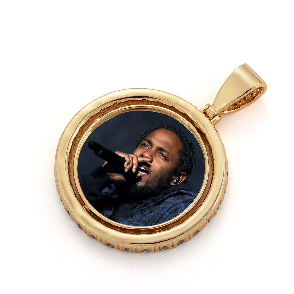 luxury pendant necklace designer for women men circular photo frame rotatable double-sided photo collection commemorative of personalized hip hop jewelry