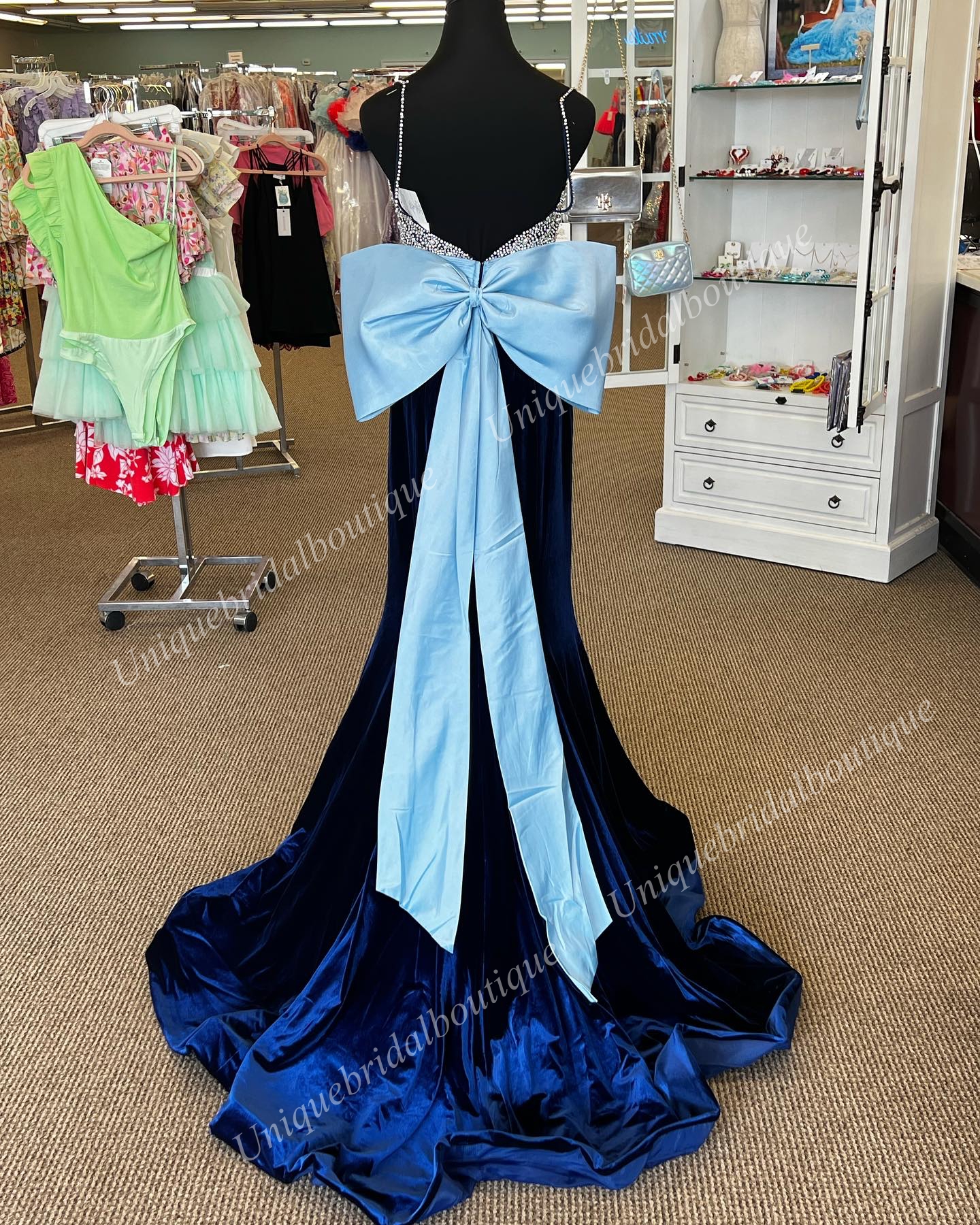 Velvet Formal Evening Dress 2k24 Bow Back Mermaid Scoop Empire Lady Pageant Prom Cocktail Party Gown Saudi Arabia Red Carpet Runway Drama Black-Tie Homecoming Gala