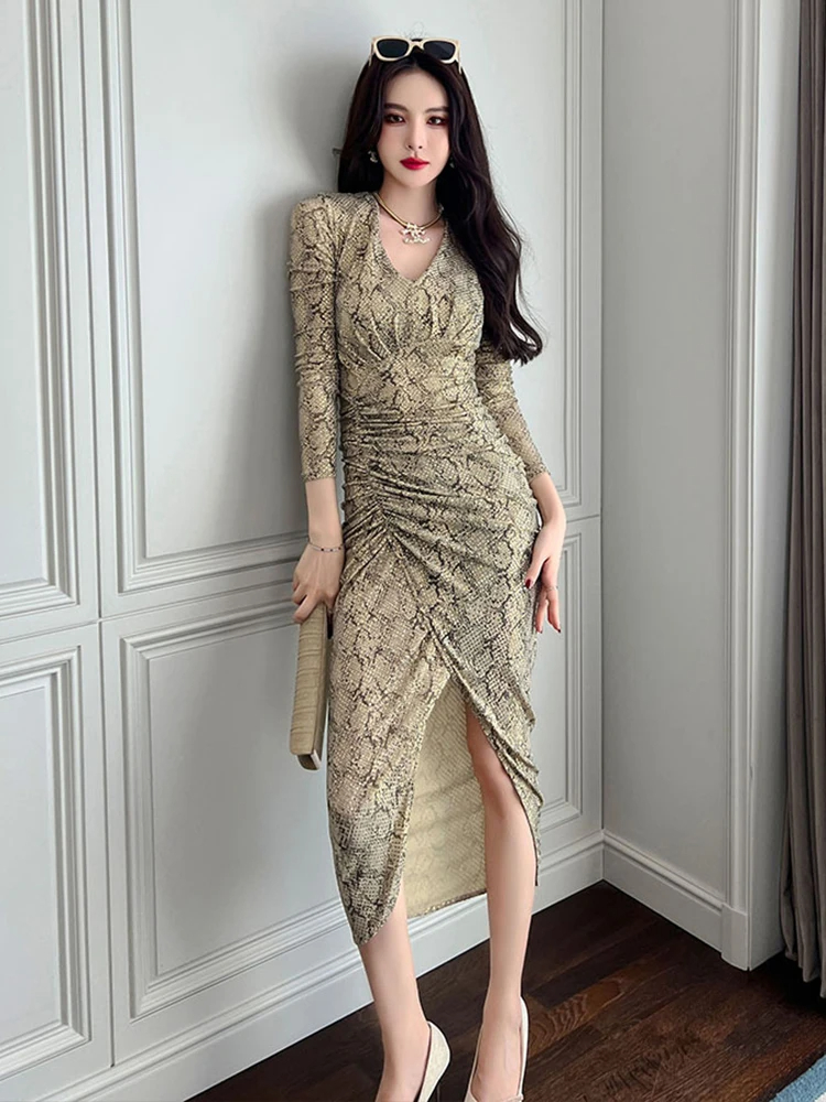 Basic Casual Women Dresses Elegant Retro Women Midi Dress Bright Shiny Sequin Silk Cotton Snake Print Folds Slit Bodycon Robe Femme Party Banquet Vestidos 2024