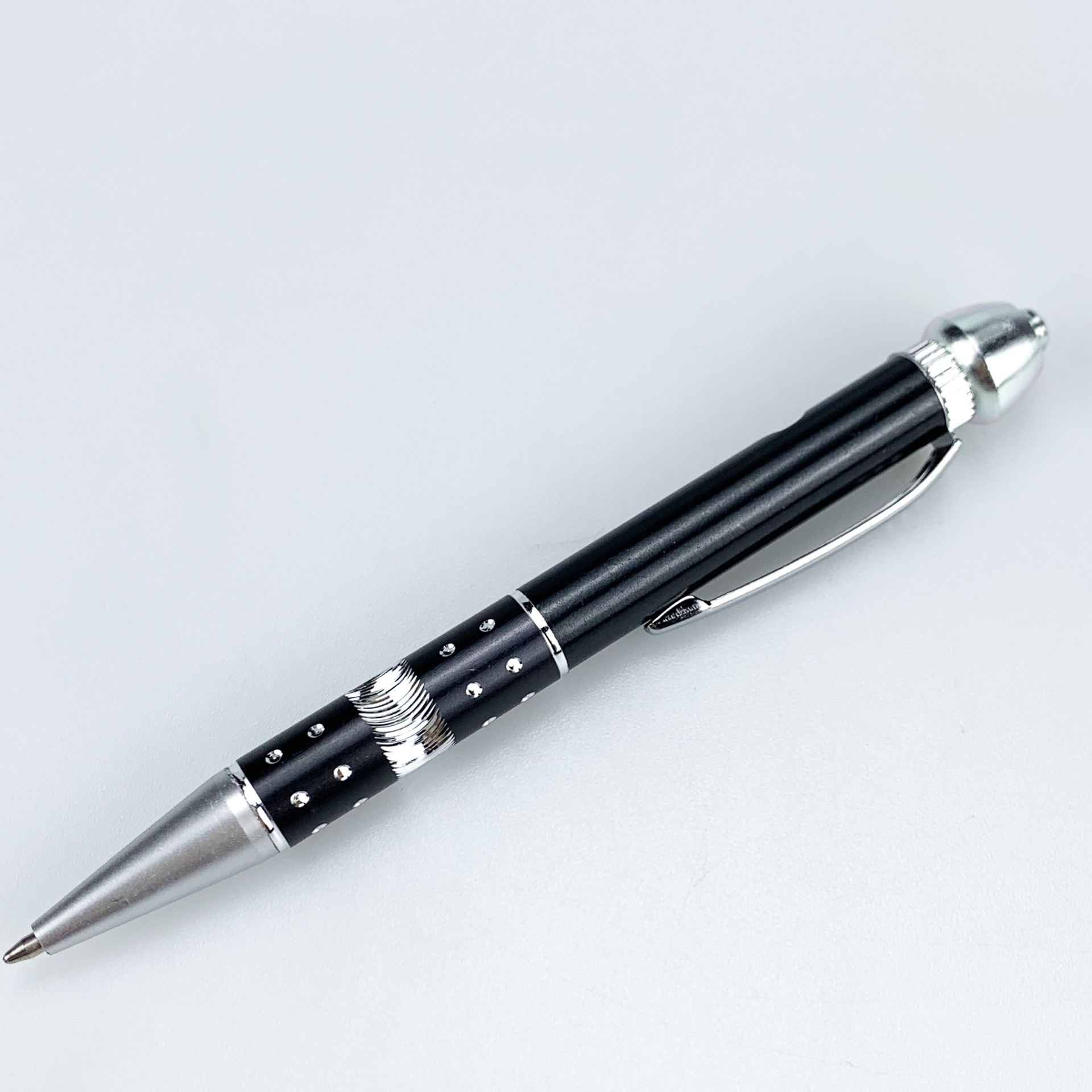 Pipes à fumer stylo à bille créatif en forme de tuyau vente chaude nouveau petit tuyau en métal portable, ensemble de tabagisme détachable