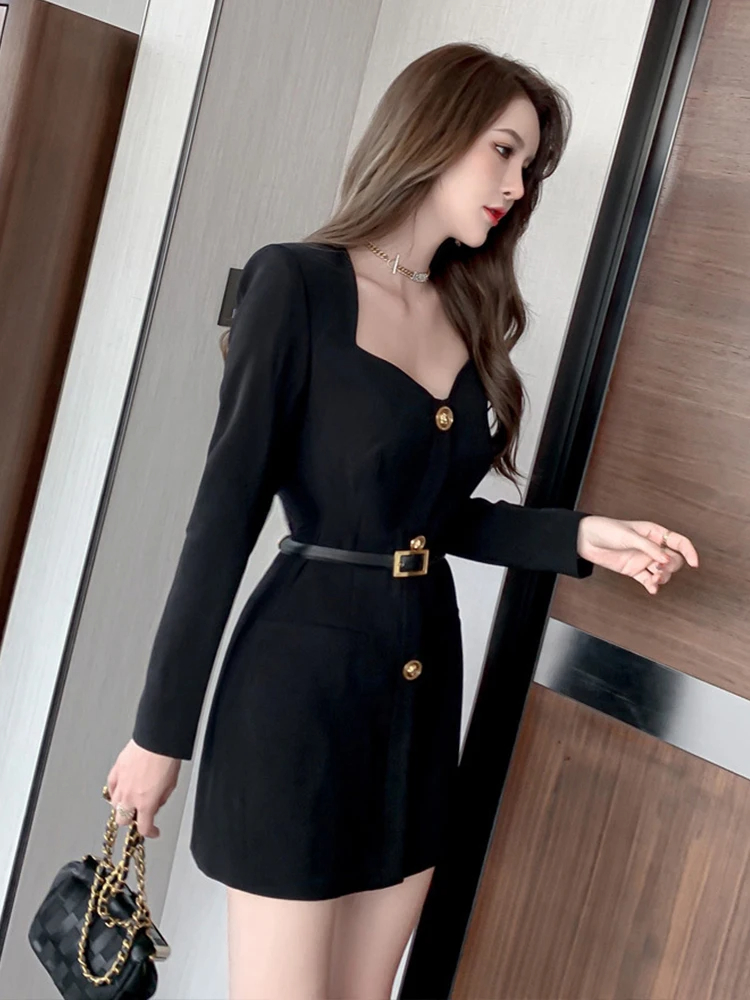 Robes décontractées de base pour femmes Printemps femmes Mini robe élégante classique Sexy noir à manches longues en métal bouton ceinture simple boutonnage mince tenue robes Mujer 2024