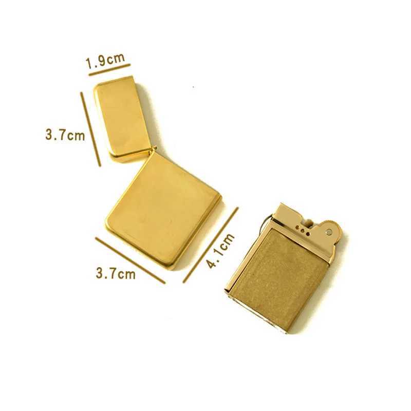 Lighters 2023 Exquisite Brass Kerosene Lighter Slim Windproof Vintage Grinding Wheel Ignition Lighter Cigarette Accessories Men's Gift