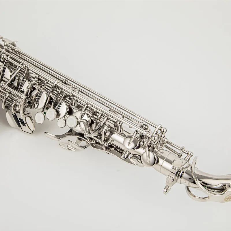 Japan 82Z Alto Eb Tune Saxophone Ny ankomst Mässing Musikinstrument E-platt sax med falltillbehör