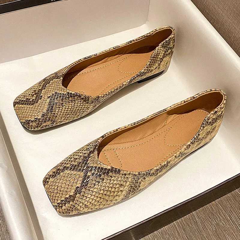 Kvinnliga mode loafers damer snakeskin lägenheter båtskor bekväm sexig spetsiga tår klassisk läder casual 231024