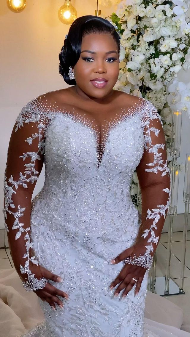 2023 Okt Arabisch Aso Ebi Plus Size Luxuriöse Spitze Meerjungfrau Hochzeitskleid Perlen Elfenbein Brautkleider Kleider ZJ024