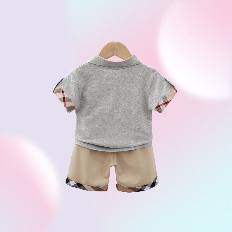 Mode sommar baby pojkar kläder set turdown collar barn kort ärm tshirtshorts 2 st set barn kostym pojke outfits9528468