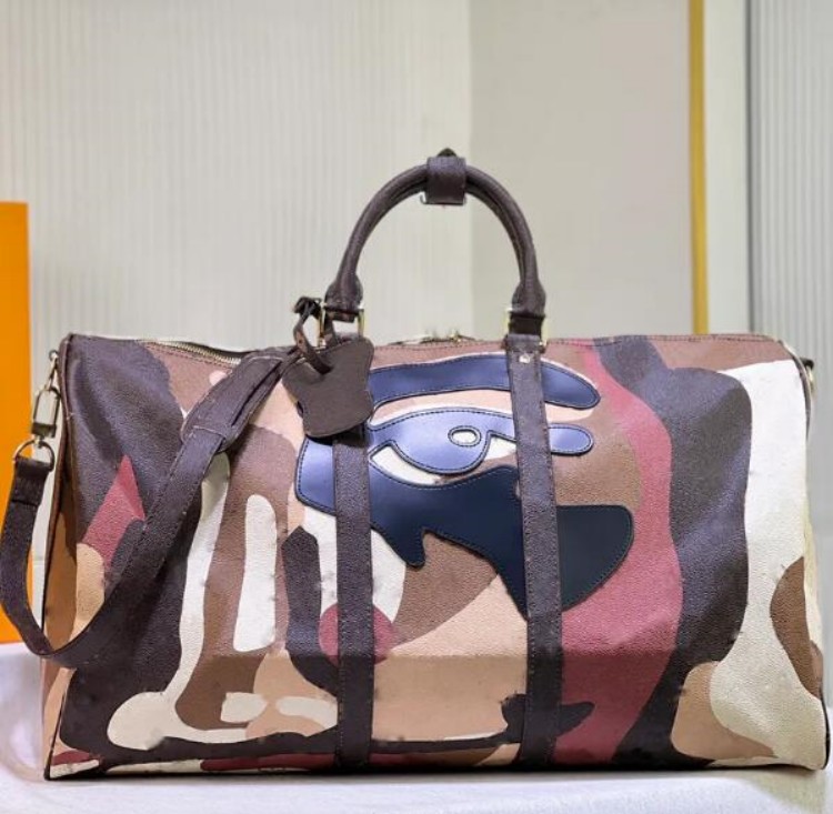 Luxurys Designer Duffel Bagsファッションファッション印刷45 cm女性旅行バッグ男性クラシックレザースポーツ屋外パックソフトサイドスーツケース荷物バッグ