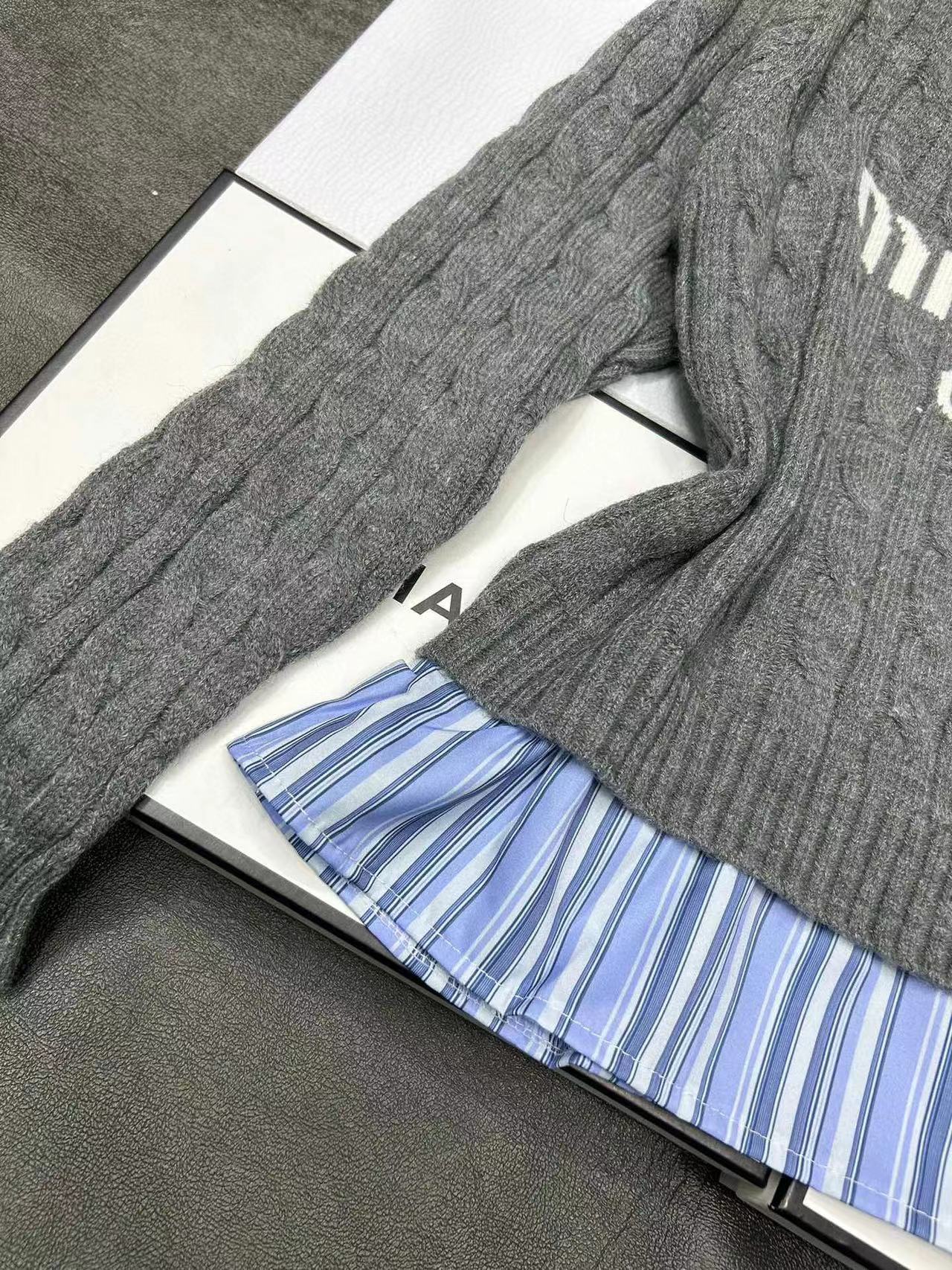 2023 herbst neue rundhals buchstaben jacquard stretch stricken pullover mode lange ärmeln tops, der hemd frauen hohe qualität